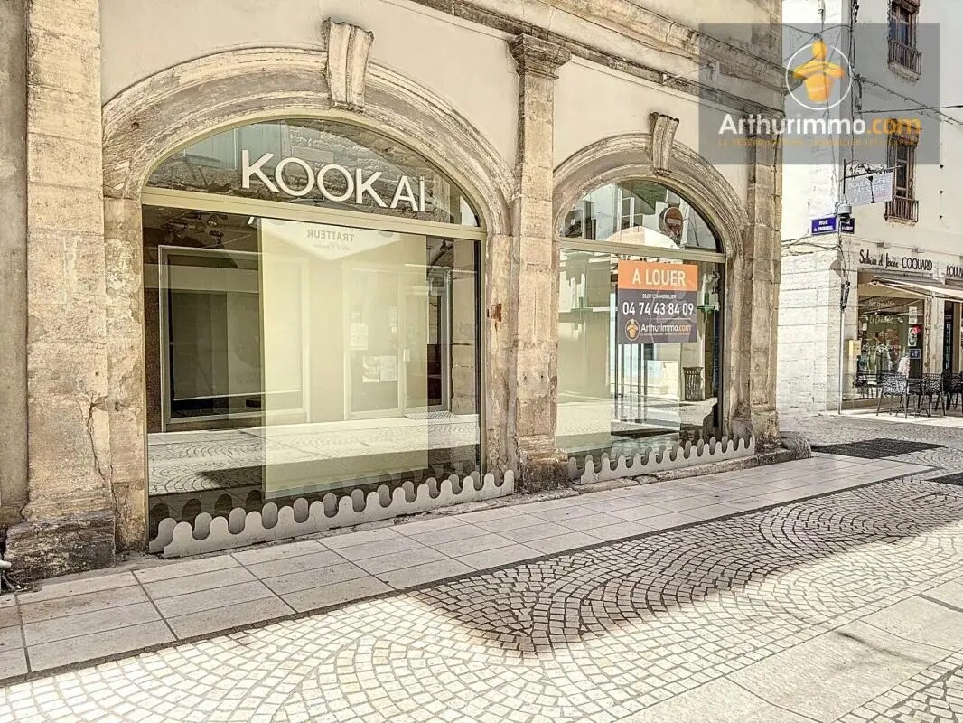 1 Rue Du Tribunal, Bourgoin-Jallieu for lease Building Photo- Image 1 of 10