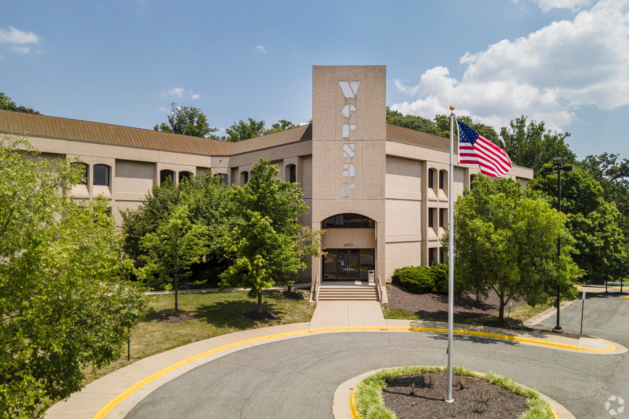 6850 Versar Ctr, Springfield, VA à vendre Photo du bâtiment- Image 1 de 15
