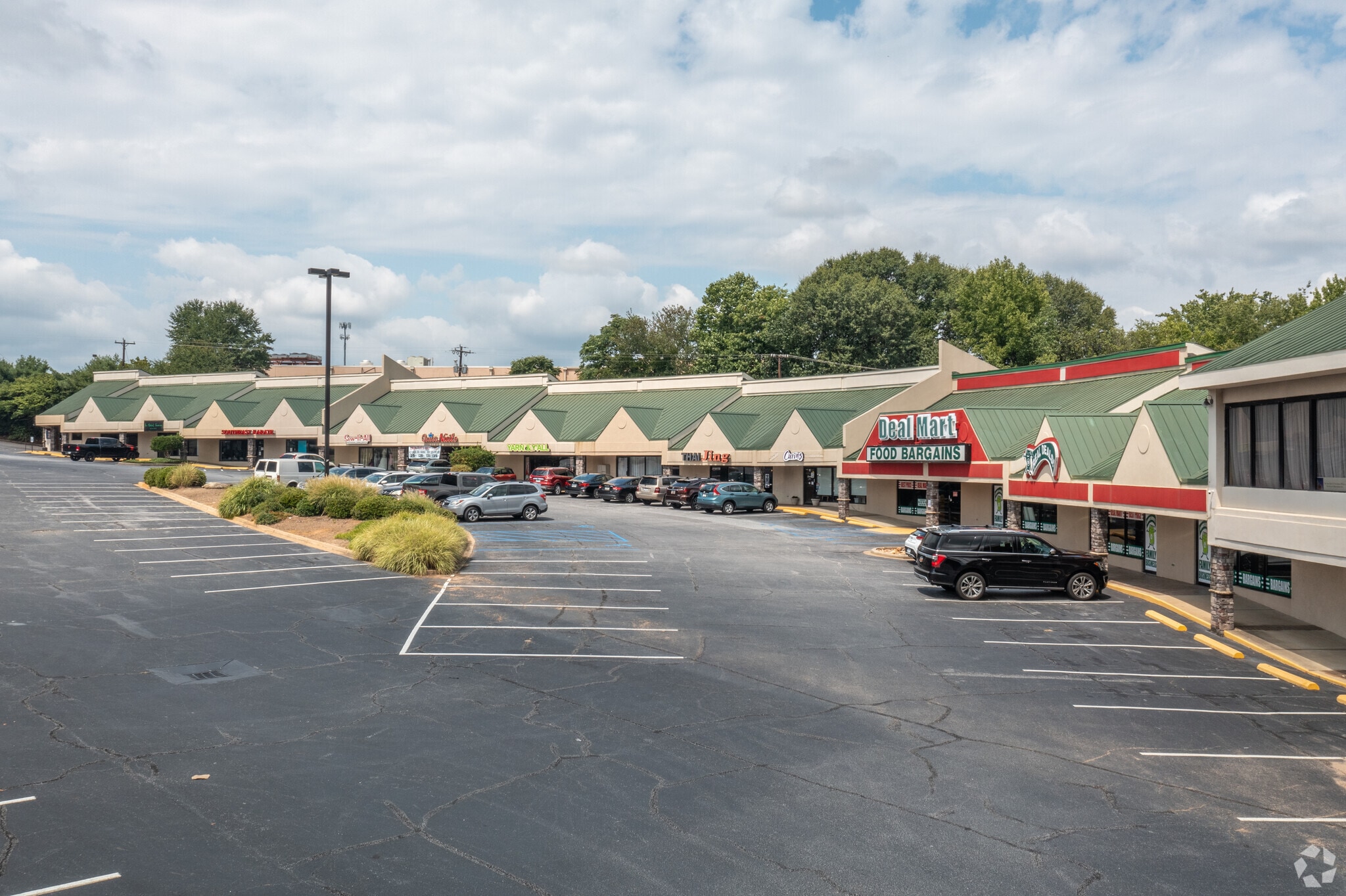 3795 E North St, Greenville, SC for lease Primary Photo- Image 1 of 16