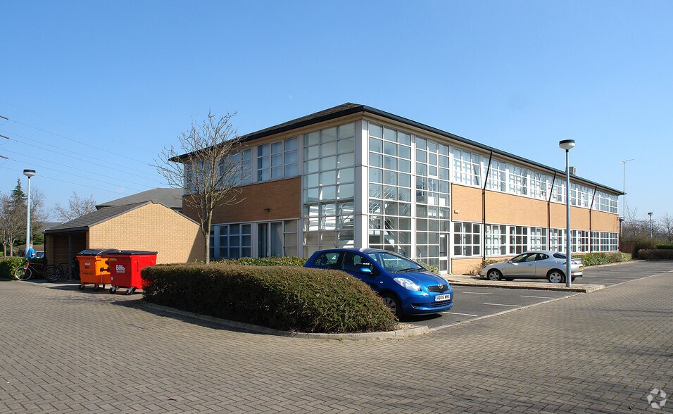 Milton Rd, Cambridge à louer - Photo du bâtiment - Image 2 de 5