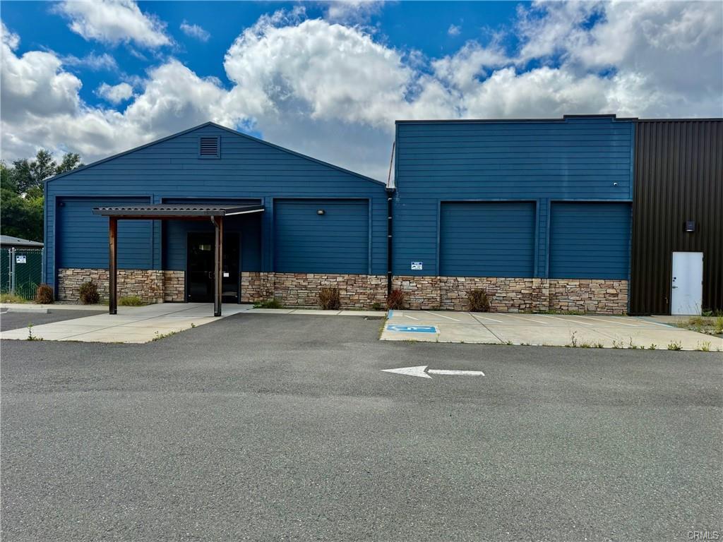 2075 Baldwin Ave, Oroville, CA for lease Interior Photo- Image 1 of 8