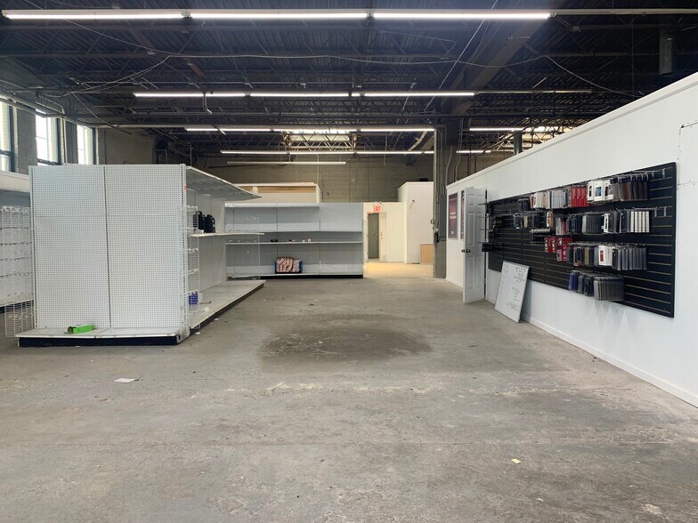 1385 Seabury Ave, Bronx, NY à louer - Photo intérieure - Image 3 de 21