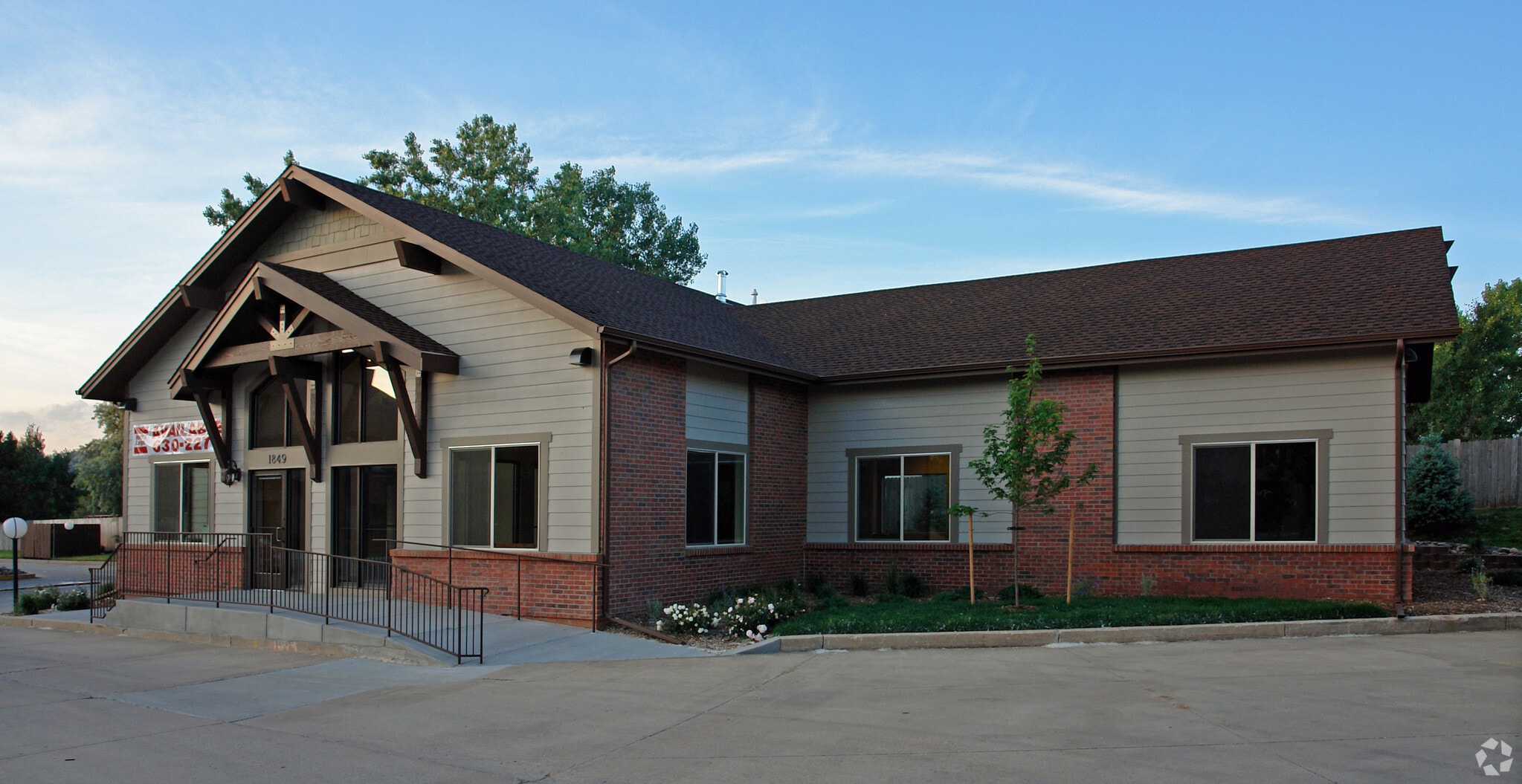 1849 Austin Bluffs Pky, Colorado Springs, CO for lease Primary Photo- Image 1 of 3