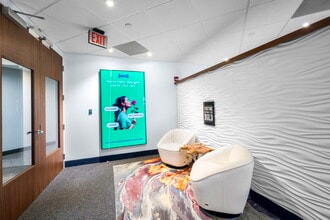 2424 N Federal Hwy, Boca Raton, FL for lease Interior Photo- Image 2 of 13
