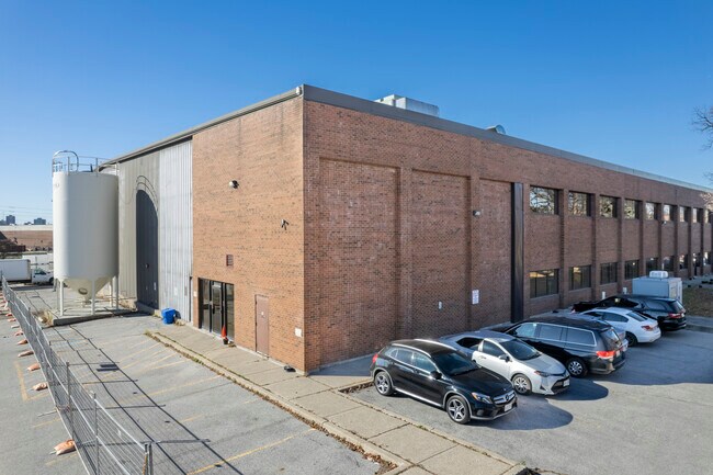 More details for 6515 Kitimat Rd, Mississauga, ON - Office, Industrial for Lease