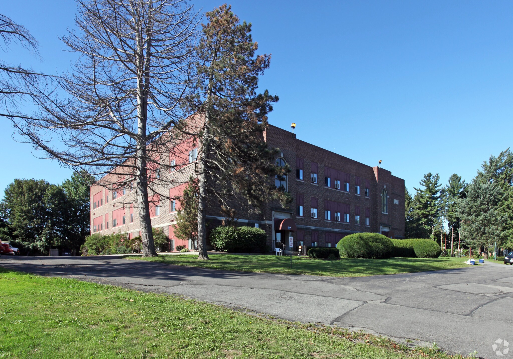 67 Lyell Ave, Spencerport, NY for lease Primary Photo- Image 1 of 28