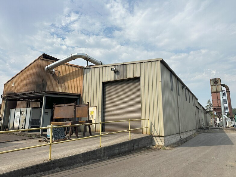 6160 S Whiskey Hill Rd, Hubbard, OR à louer - Photo principale - Image 1 de 4