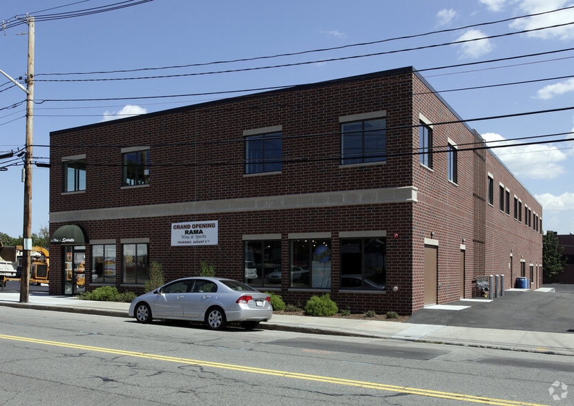 898-900 Washington St, Norwood, MA for lease - Building Photo - Image 3 of 9
