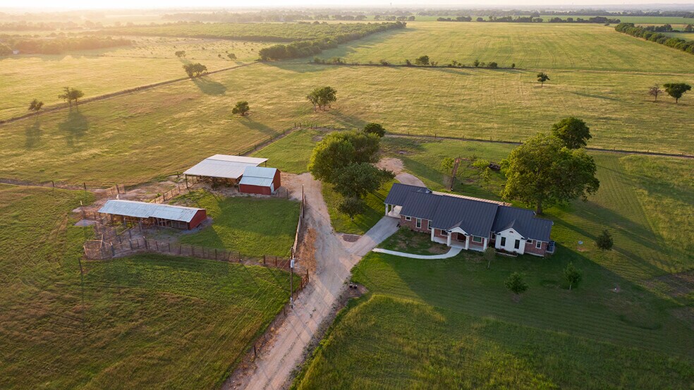 2420 Bolton Rd, Marion, TX à vendre - Photo du bâtiment - Image 3 de 10