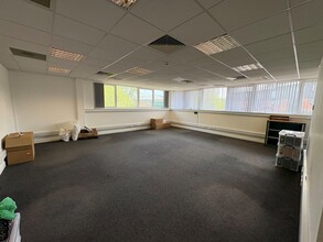 4-6 Hoffmanns Way, Chelmsford for lease Interior Photo- Image 2 of 5