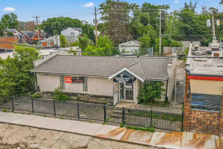 16825 W Warren Ave, Detroit, MI for sale - Building Photo - Image 1 of 1