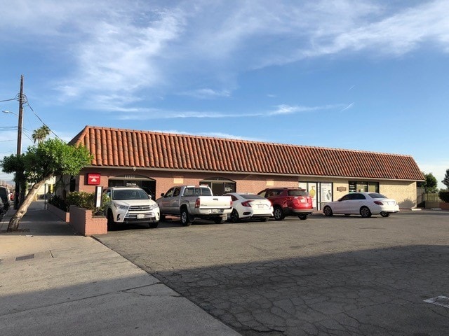 13920 Foothill Blvd, Sylmar, CA for lease Primary Photo- Image 1 of 26