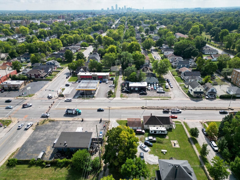 227 W 38th St, Indianapolis, IN for sale - Building Photo - Image 3 of 3