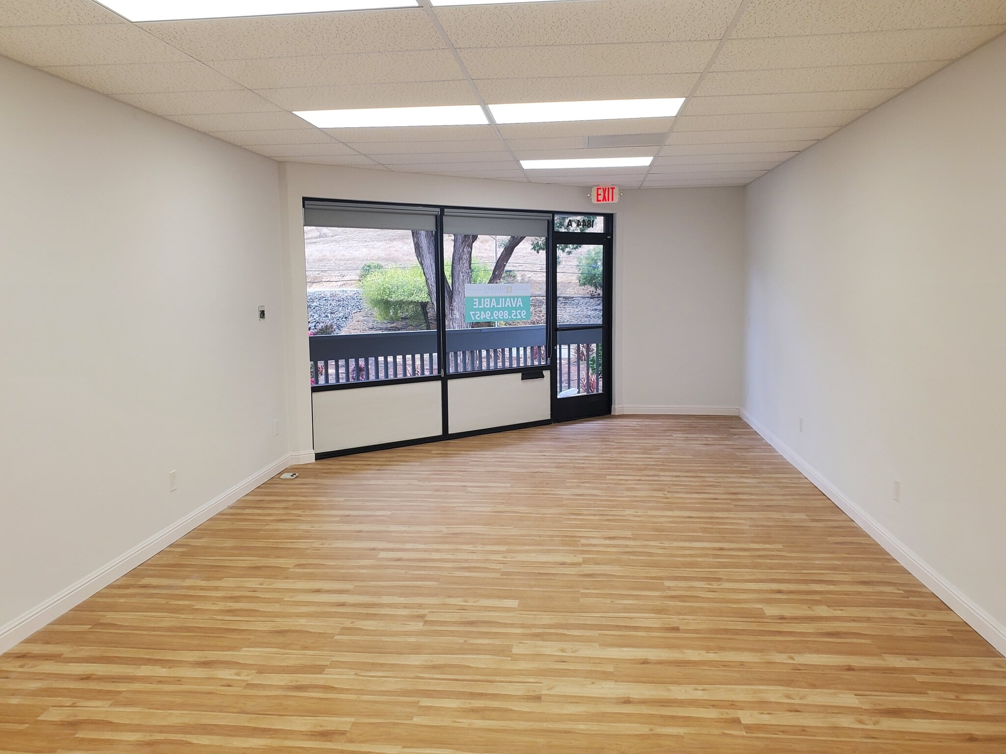 1800-1896 Tice Valley Blvd, Walnut Creek, CA for lease Interior Photo- Image 1 of 4