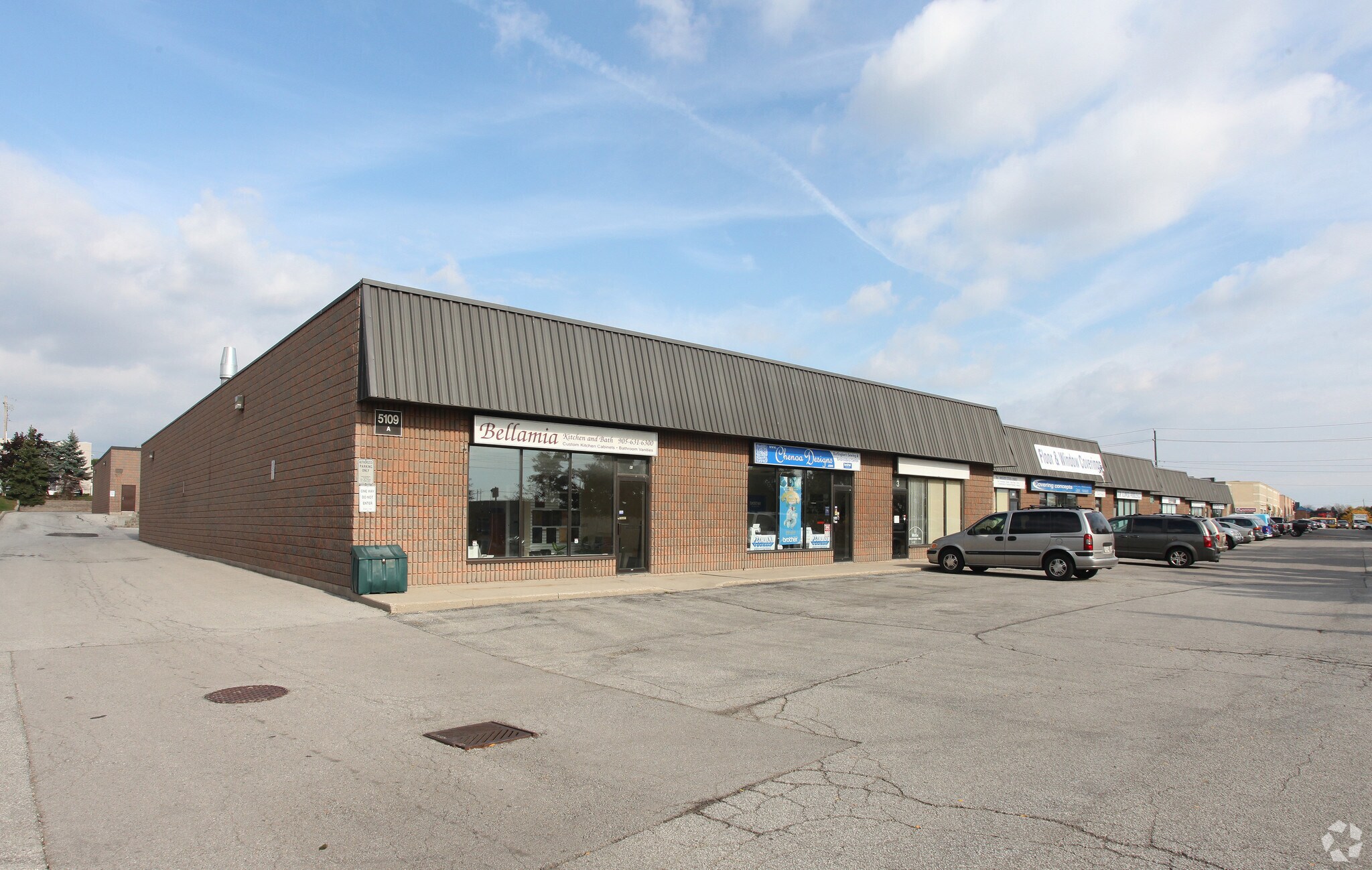 5109 Harvester Rd, Burlington, ON à vendre Photo principale- Image 1 de 1