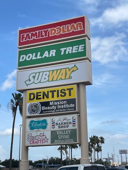 1123 E 9th St, Mission, TX à louer - Photo du bâtiment - Image 2 de 7