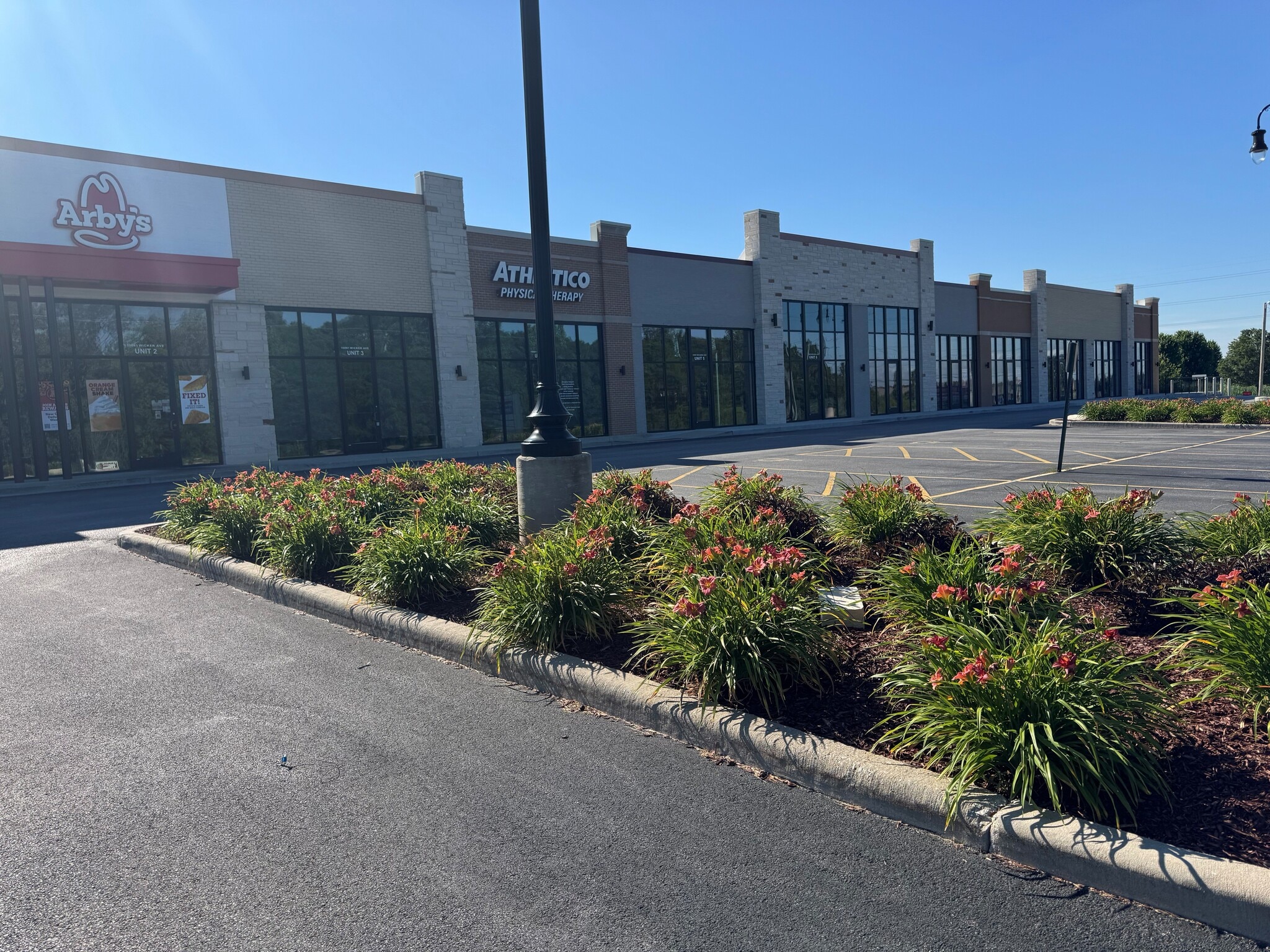 10081 Wicker Ave, Saint John, IN for lease Building Photo- Image 1 of 4