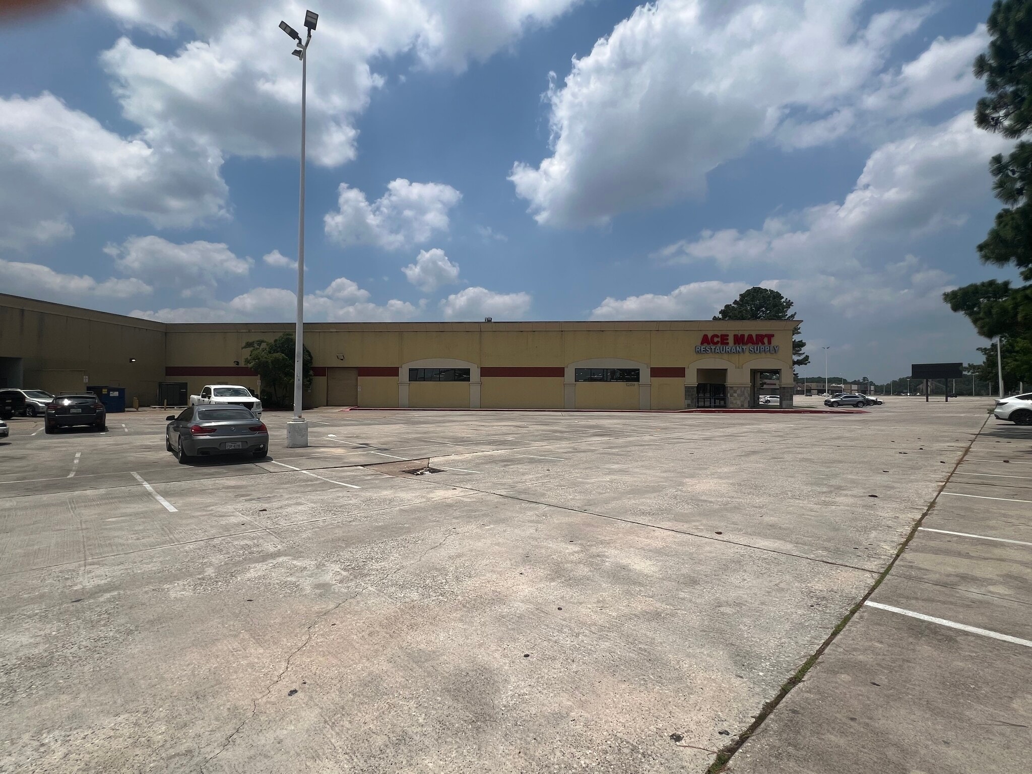 100-200 Cypresswood Dr, Spring, TX for lease Building Photo- Image 1 of 2