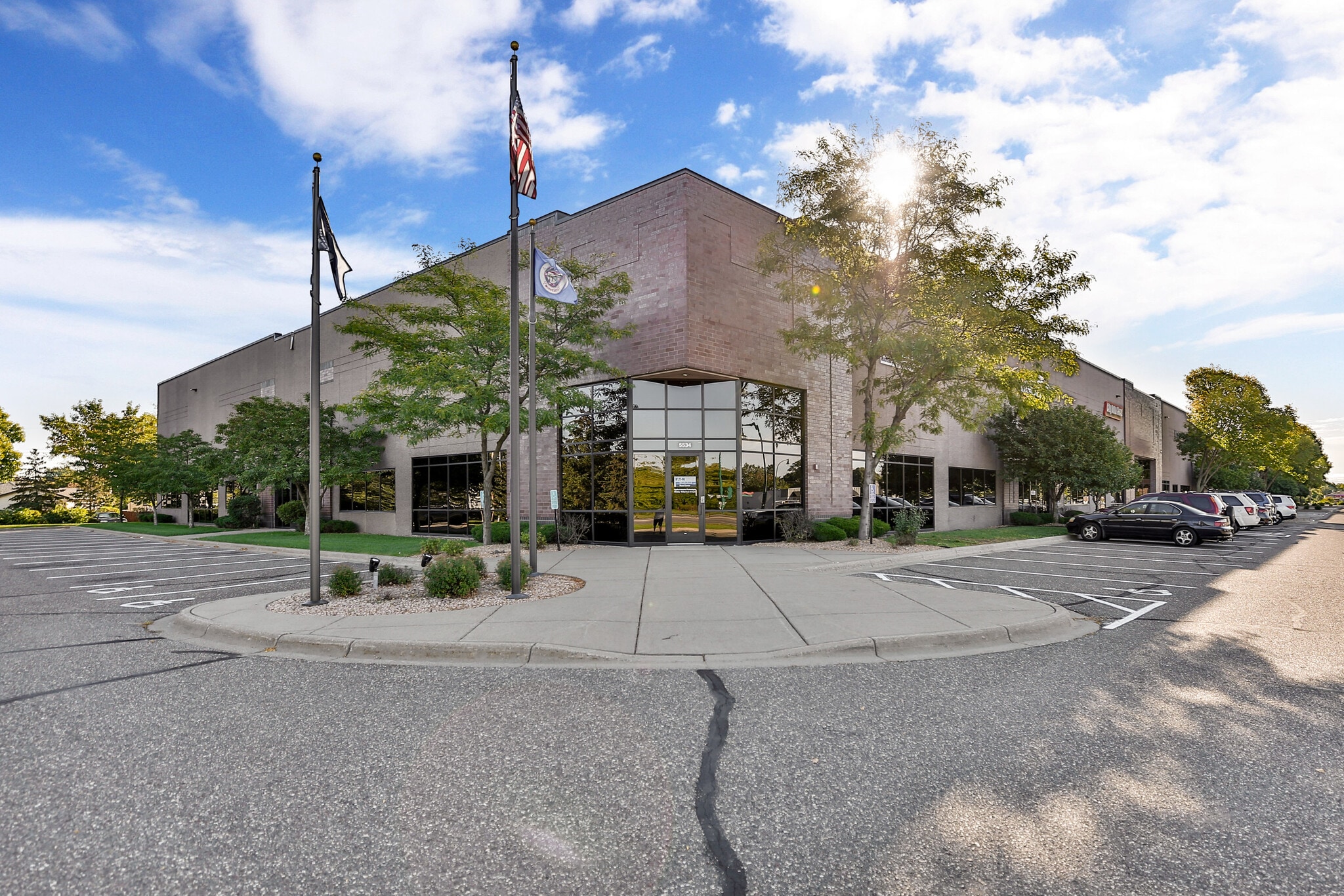 5500-5534 Lakeland Ave, Crystal, MN for lease Building Photo- Image 1 of 11