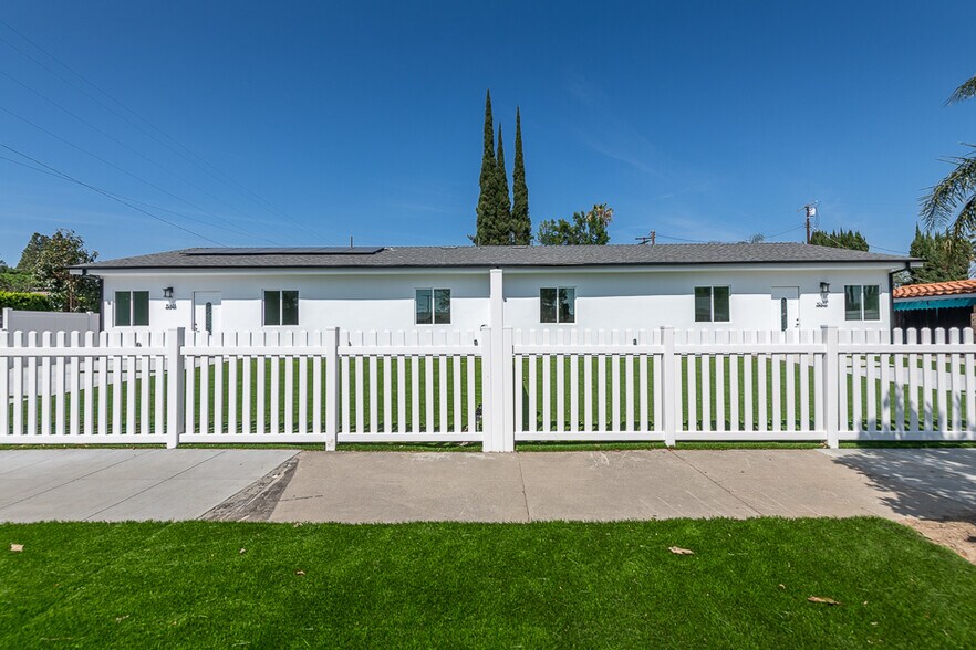 8004 Shirley Ave, Reseda, CA à vendre - Photo du bâtiment - Image 3 de 28