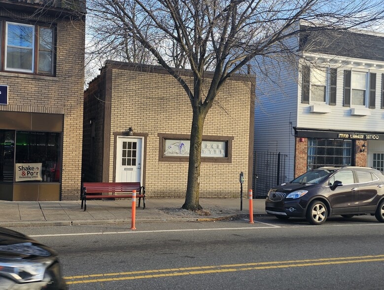 403 Broad St, Bloomfield, NJ à vendre - Photo du bâtiment - Image 2 de 11