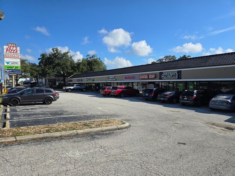 3234 S Florida Ave, Lakeland, FL à louer - Photo du bâtiment - Image 2 de 3