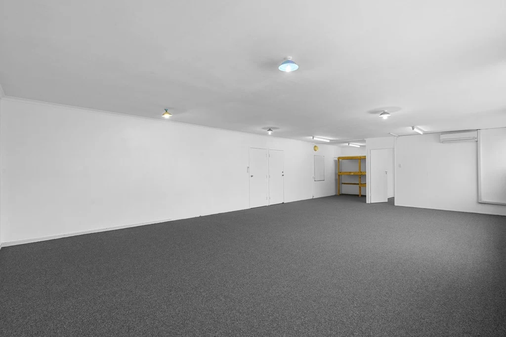 134 Boundary St, WEST END for lease Interior Photo- Image 1 of 7