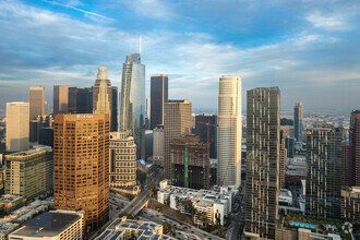 725 S Figueroa St, Los Angeles, CA - Aérien  Vue de la carte