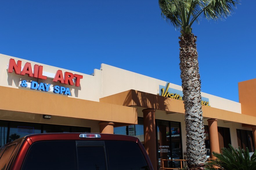 17323 Interstate 35 N, Schertz, TX à vendre - Photo du bâtiment - Image 3 de 20