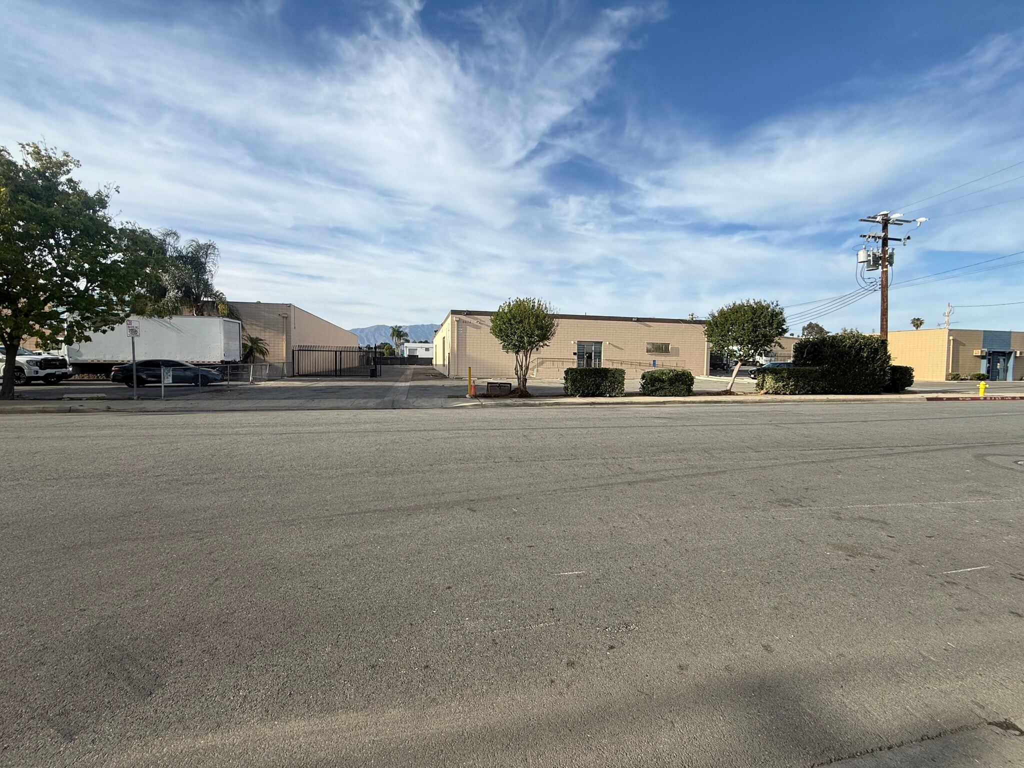 4674 Brooks St, Montclair, CA for lease Primary Photo- Image 1 of 11