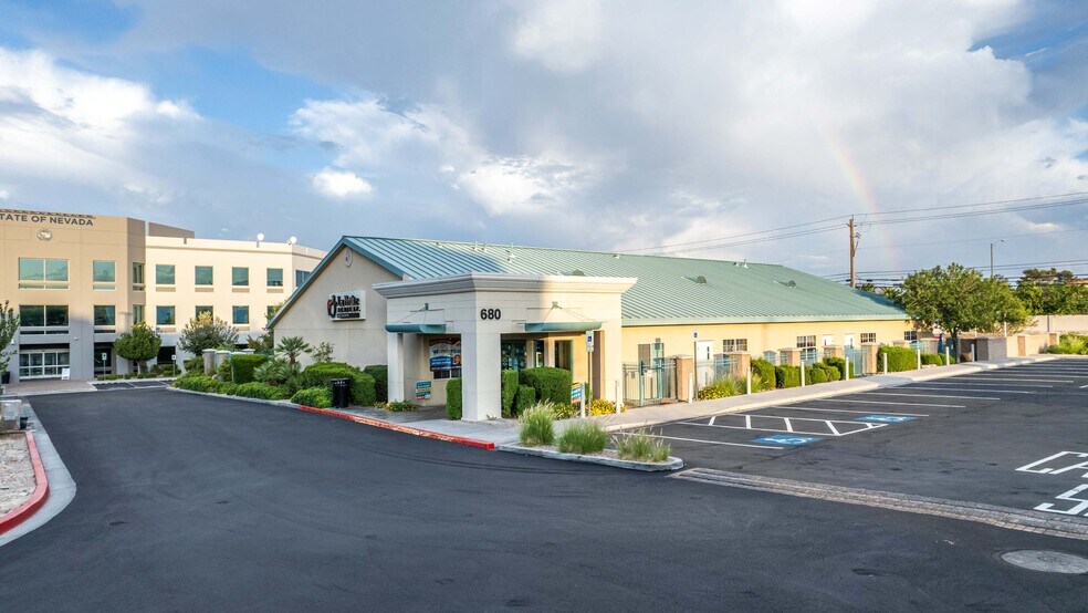 680 E Warm Springs Rd, Las Vegas, NV for sale - Building Photo - Image 1 of 2