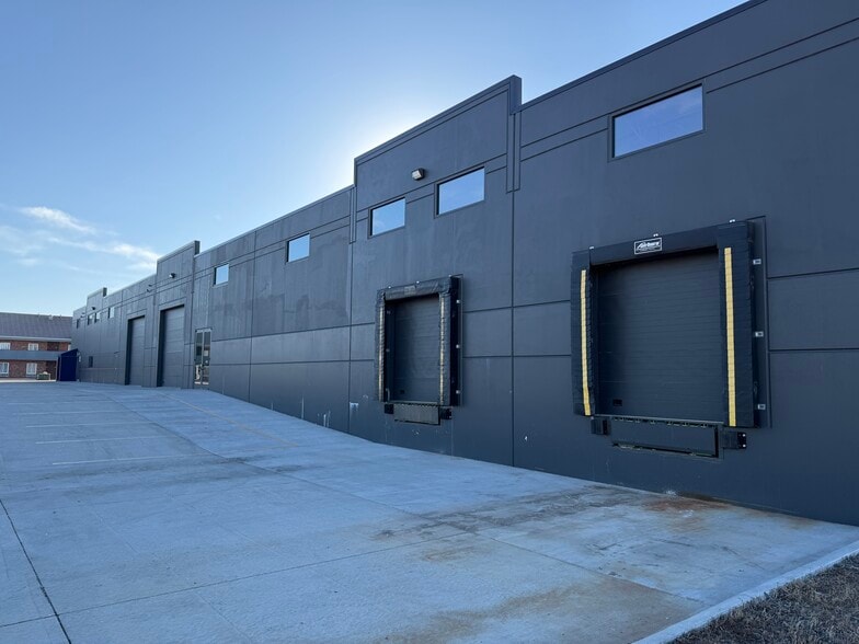 2801 W O St, Lincoln, NE for sale - Building Photo - Image 2 of 15