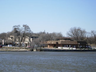 More details for 320 N 2nd St, St Charles, IL - Retail for Sale