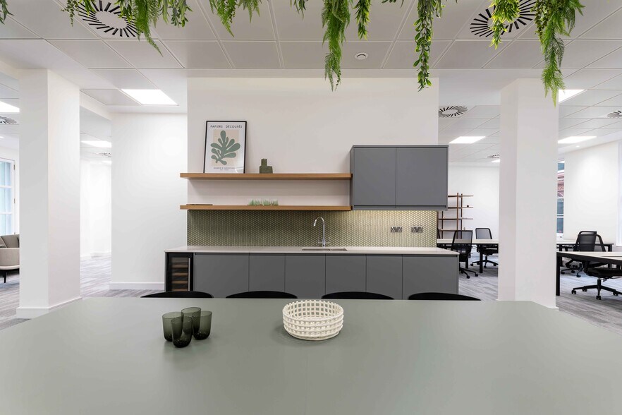 72 Cannon St, Londres à louer - Photo du bâtiment - Image 3 de 8