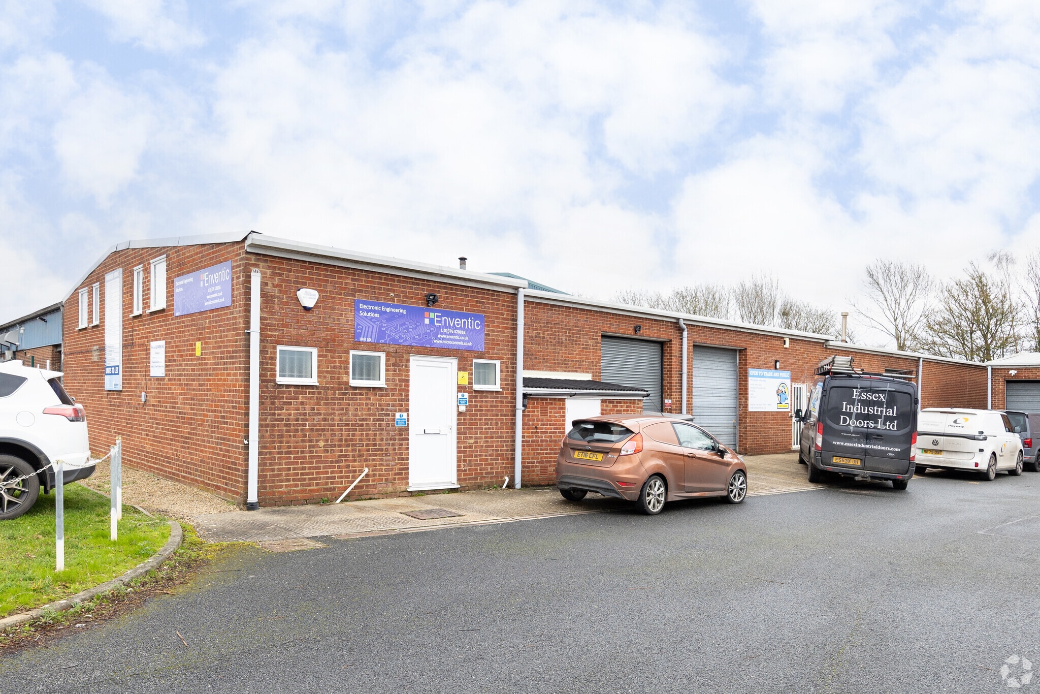 46-50 Warner Dr, Braintree for lease Primary Photo- Image 1 of 3