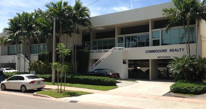 30 W Mashta Dr, Key Biscayne, FL for lease Building Photo- Image 1 of 1