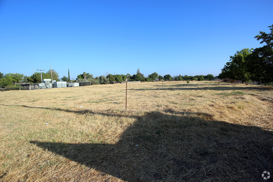 Fruitridge Rd, Sacramento, CA for sale - Primary Photo - Image 1 of 1