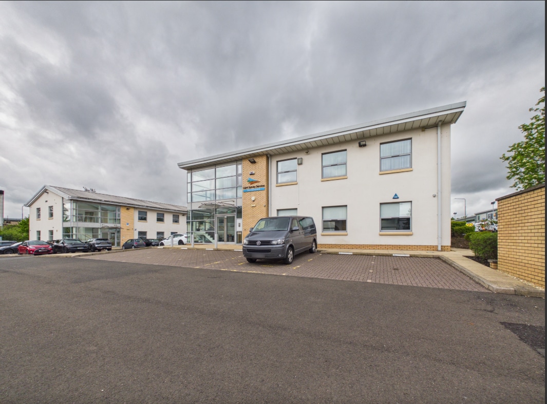 Houstoun Rd, Livingston for lease Primary Photo- Image 1 of 14