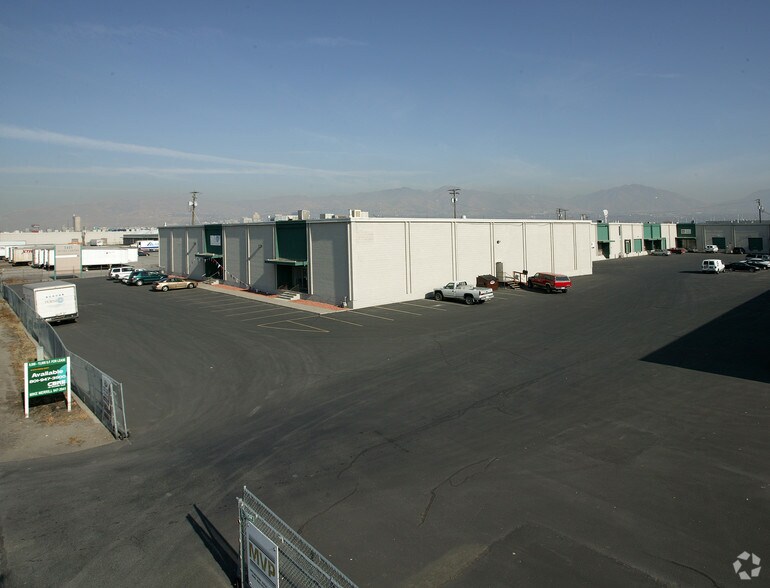 1467-1485 S 700 W, Salt Lake City, UT à louer - Photo du bâtiment - Image 2 de 11