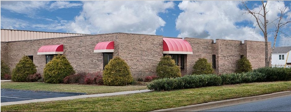 5130 Hendersonville Rd, Fletcher, NC for lease - Building Photo - Image 1 of 8