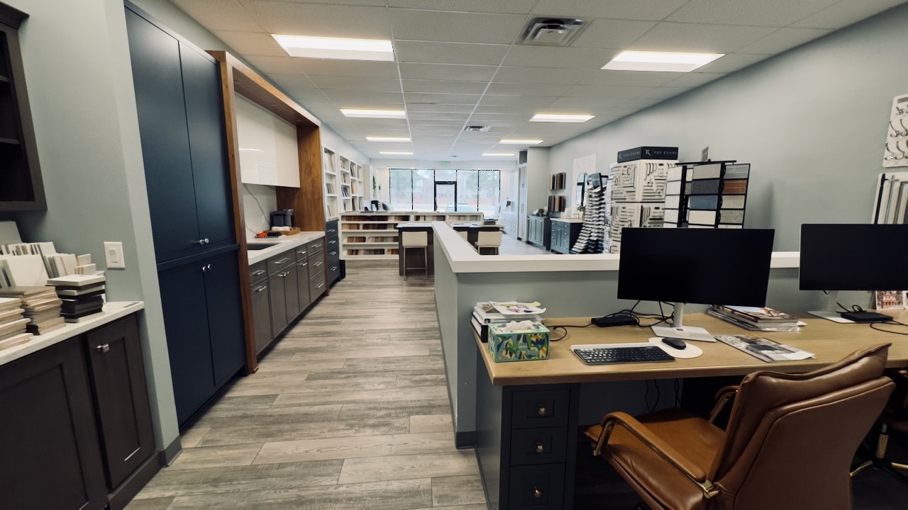 8030 S Holly St, Littleton, CO for lease Interior Photo- Image 1 of 13