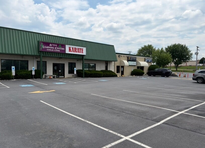 3601 Nazareth Rd, Easton, PA for lease - Building Photo - Image 1 of 7