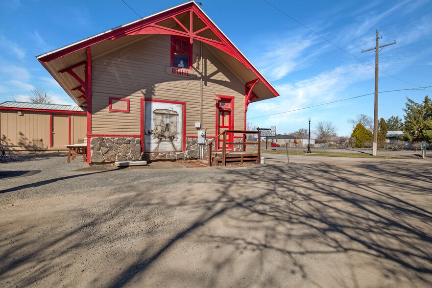 20079 Us-30, Buhl, ID for sale - Building Photo - Image 2 of 8