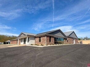 13 Sycamore Way, Branford, CT for sale Building Photo- Image 2 of 12