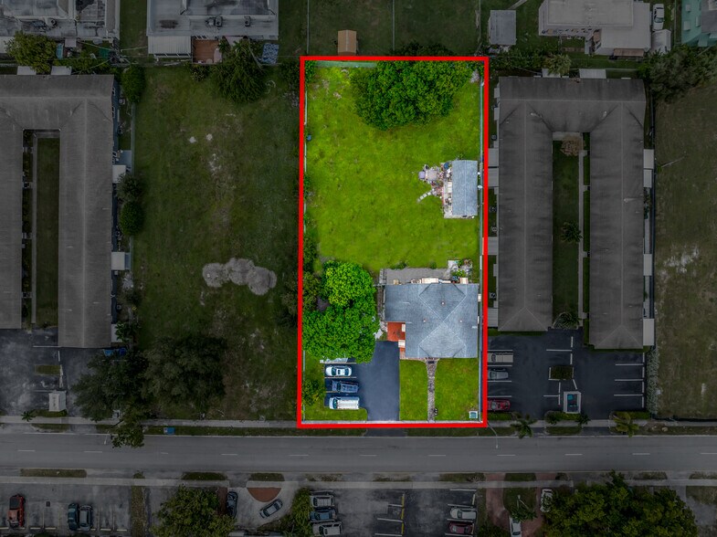 2443 Polk St, Hollywood, FL for sale - Building Photo - Image 3 of 10