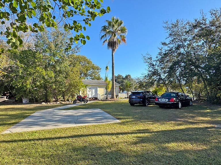 2606 S Orlando Dr, Sanford, FL à vendre - Photo du bâtiment - Image 2 de 19