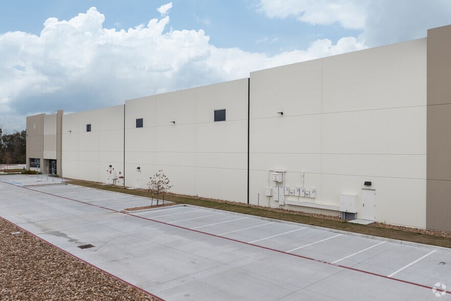 7491 Rankin Rd, Humble, TX for lease - Building Photo - Image 2 of 6