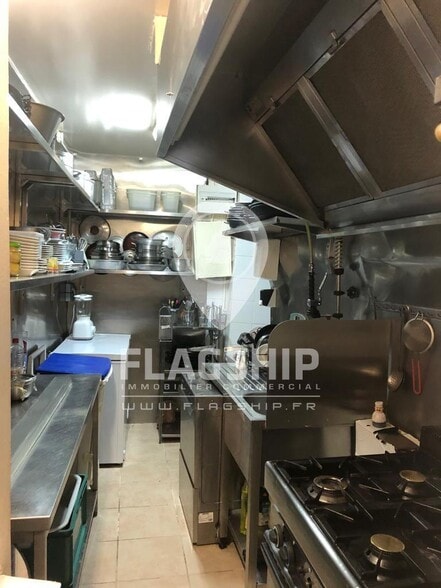 Commerce de détail dans Paris à vendre - Photo intérieure - Image 3 de 9