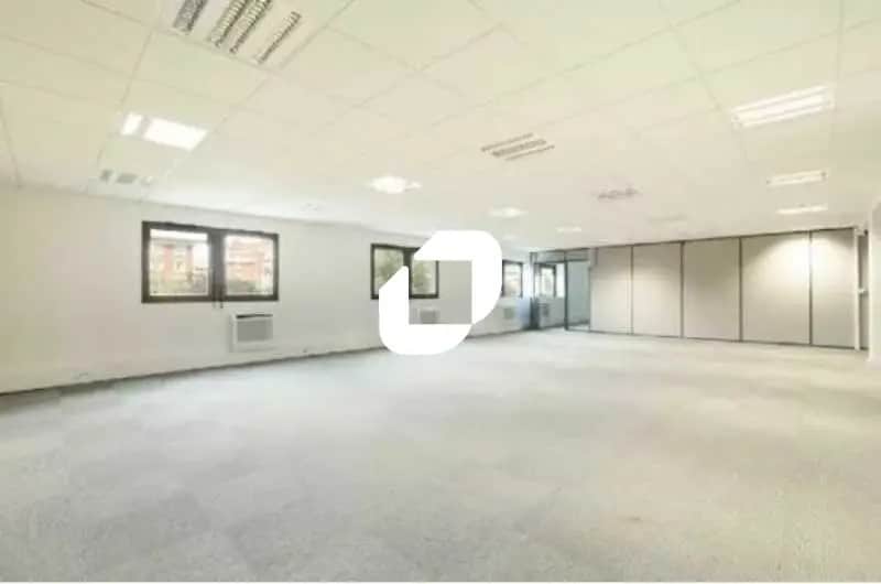 15-21 Rue Maurice Grandcoing, Ivry-sur-Seine à louer - Photo du bâtiment - Image 3 de 16