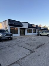 12760-12802 Santa Fe Trail Dr, Lenexa, KS for lease Building Photo- Image 2 of 2